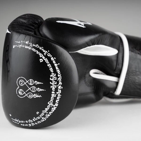 8 Weapons Boxing Gloves Sak Yant Big Tiger Black-Black - Image 3