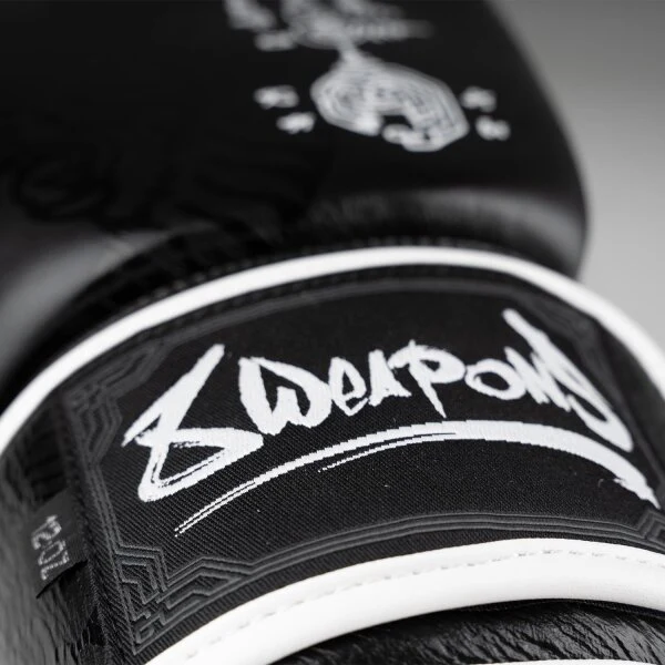 8 Weapons Boxing Gloves Sak Yant Big Tiger Black-Black - Image 4