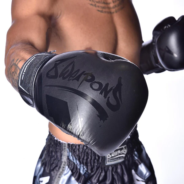 8 Weapons Boxing Gloves Shift Black-Matt - Image 2