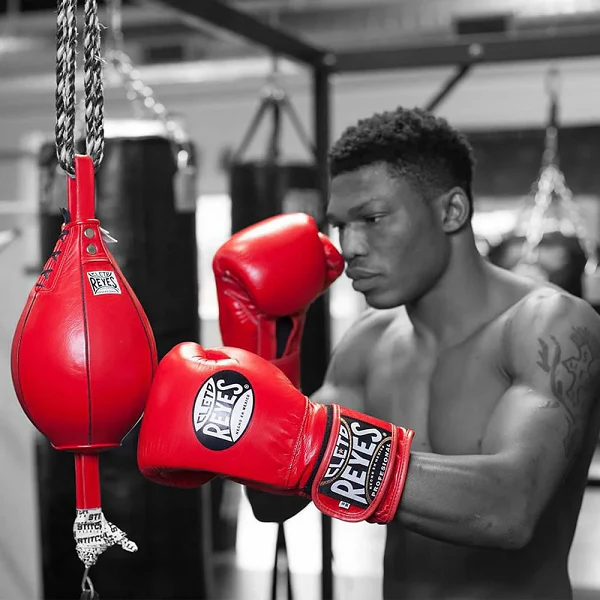 Cleto Reyes Training Boxing Gloves Black - Image 3