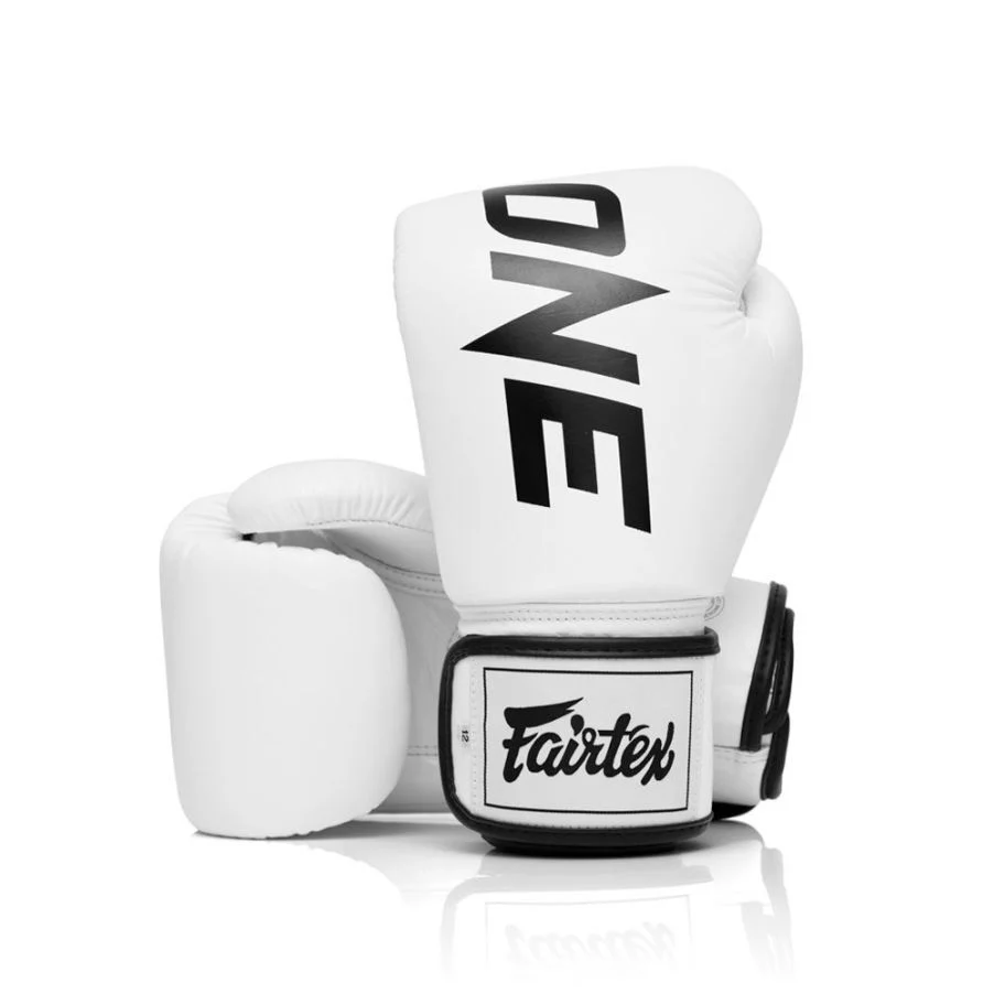 ONE x Fairtex Boxing Gloves - Image 3