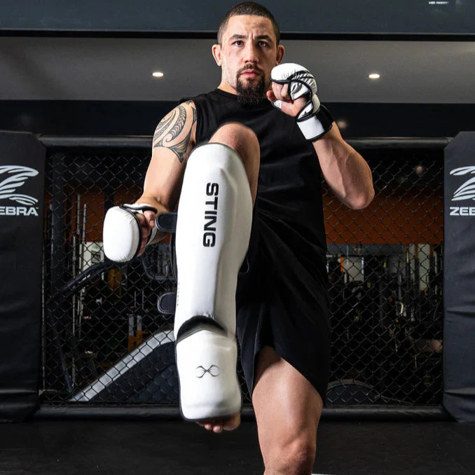 Sting Python MMA Sparring Gloves + Shinguards Combo - White - Image 4