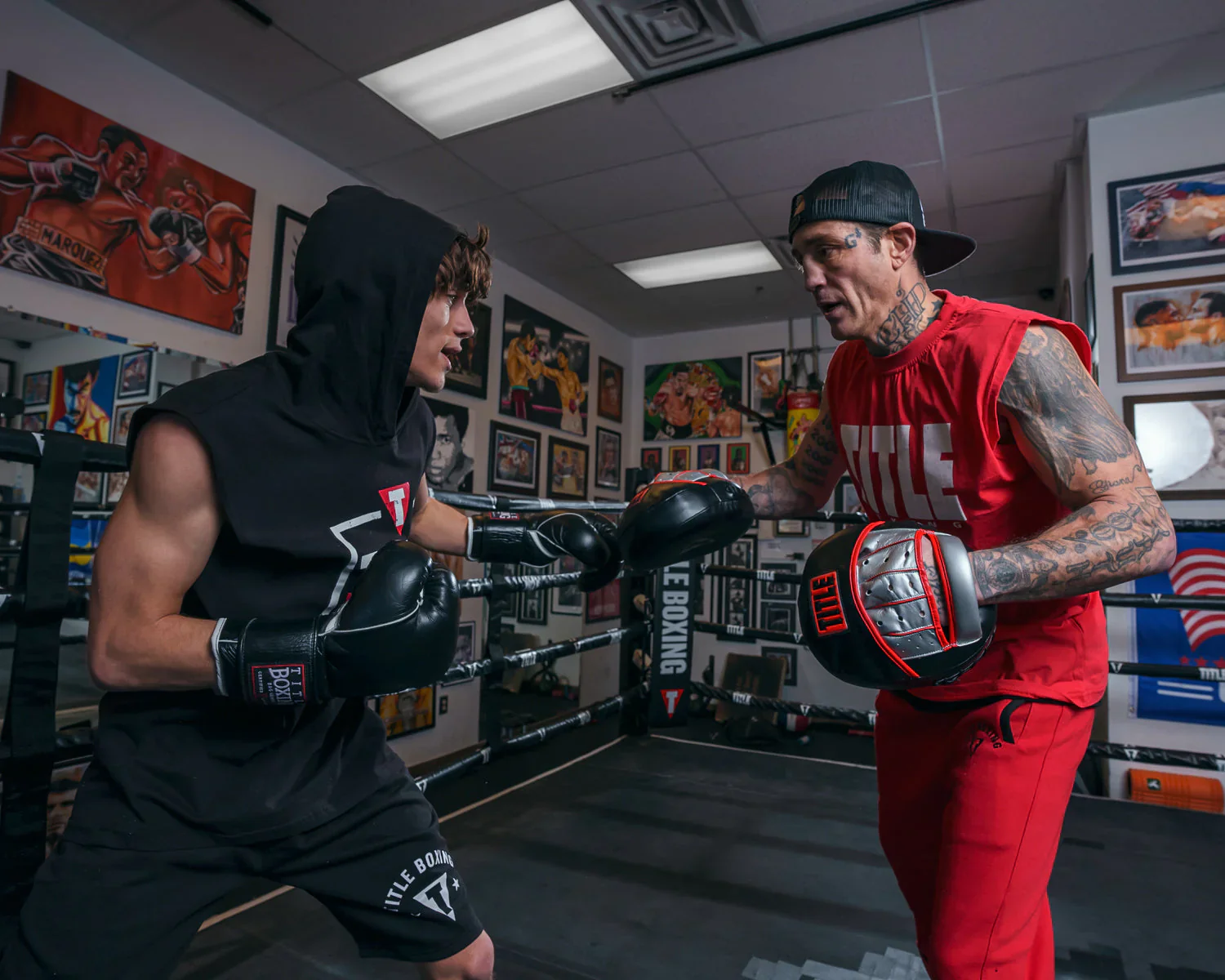 TITLE Boxing Valiant Focus Mitts - Image 3