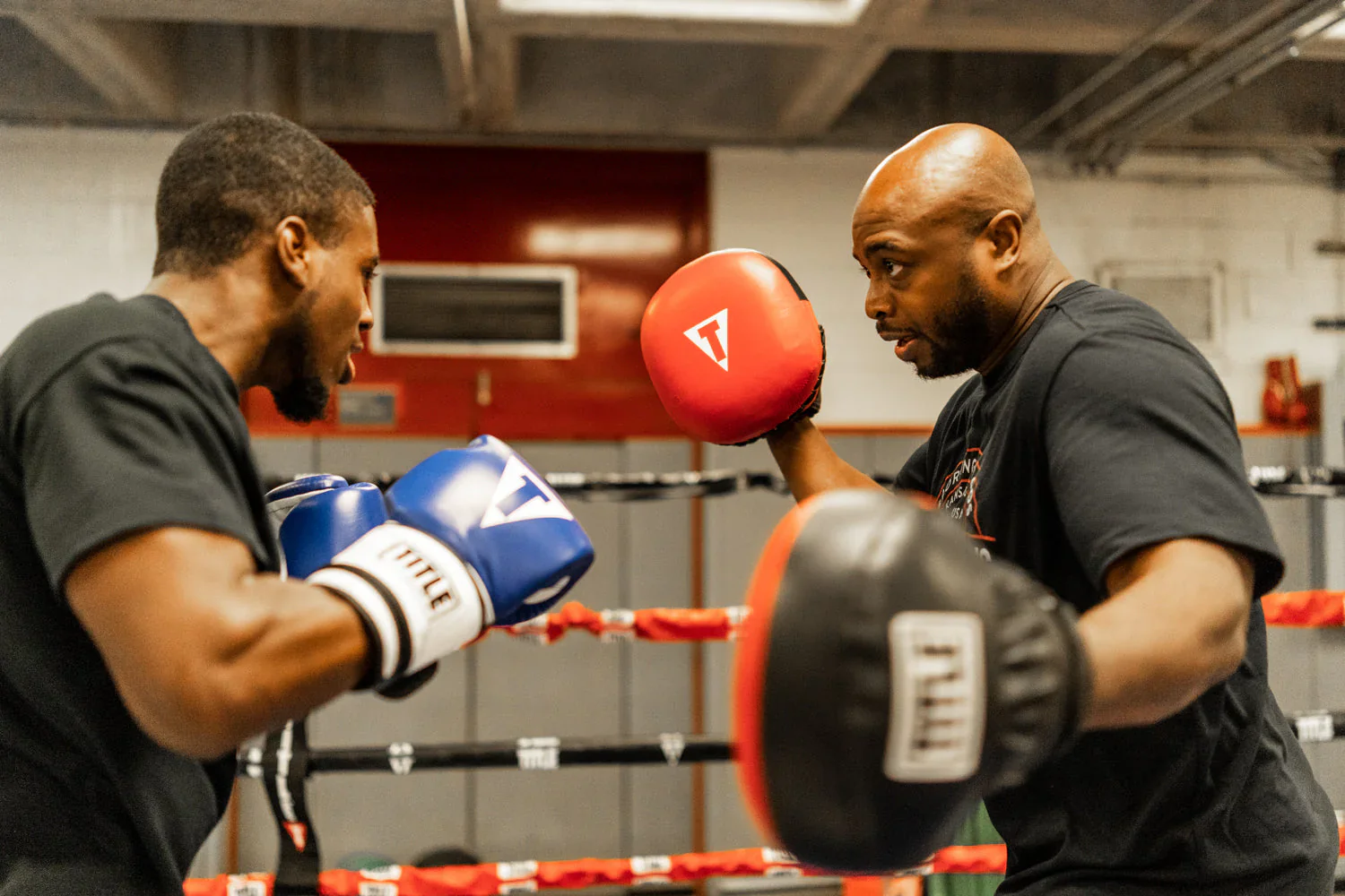 TITLE Boxing Double Stuff Jumbo Punch Mitts - Image 3