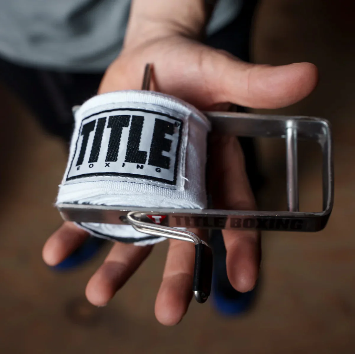 Title Portable Zip Boxing Handwrap Roller - Image 4